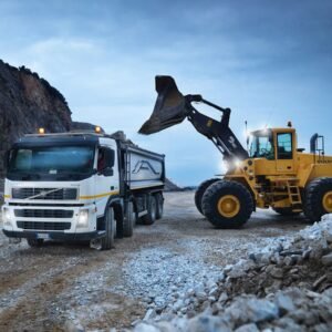 Motoniveladora Caterpillar 140M3 trabajando en nivelación de tierra