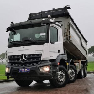 Camión volquete Mercedes-Benz Arocs 3243 para construcción pesada